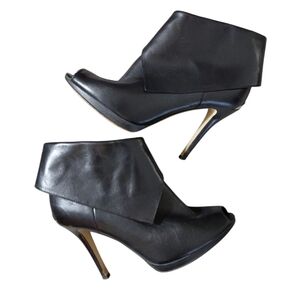 Michael Kors Black Heeled Bootie Women's Black Leather Ankle Boots Sz 7 M